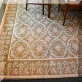 D01. Rug with contemporary floral design. 11'6” x 9'4” 